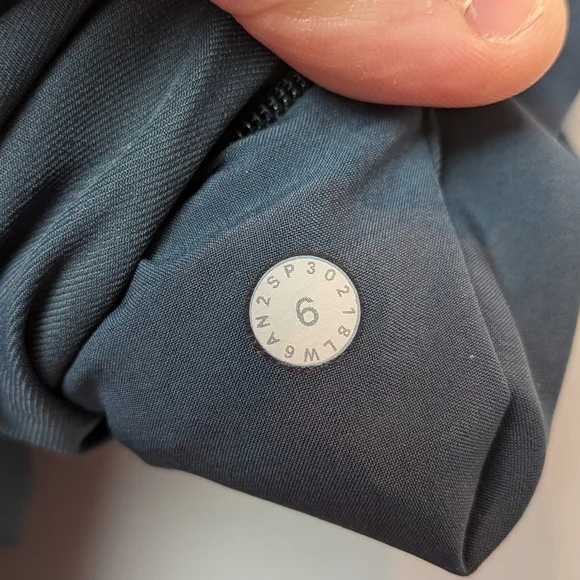 Lululemon Next Move Crop *23" Size 6 Color Gravity Pockets Lightweight - Picture 9 of 16